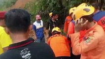 Puluhan Orang Tertimbun Longsor saat Melintasi Jalanan di Luwu