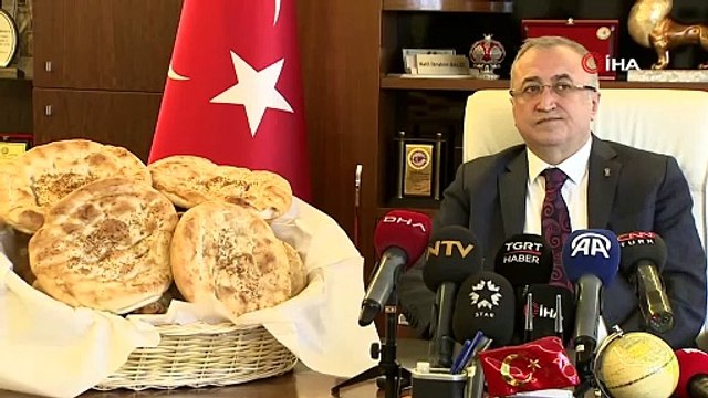 Ramazan pidesi 15 liradan satılacak