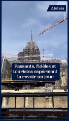 La flèche de Notre-Dame se dévoile dans le ciel de Paris