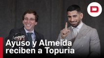 Ayuso y Almeida reciben a Topuria: «Estábamos deseando felicitarte como mereces»