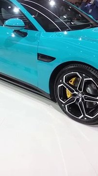 Xiaomi salta de los móviles a los coches eléctricos: el SU7 Max impresiona en el MWC