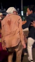 Bad Bunny se enojó con una fanática y arrojó su teléfono al piso