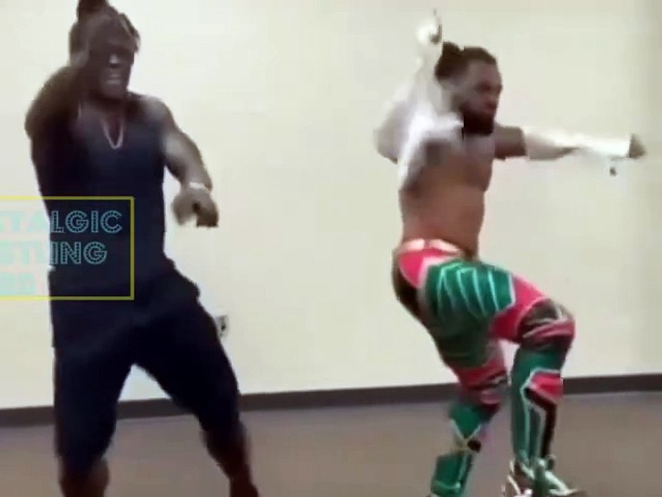 R-Truth dancing with Xavier woods backstage on WWE RAW