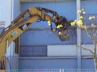 1er coup de pelle sur la barre André GIDE (fin ?)