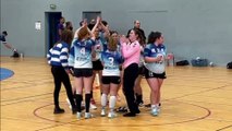 Cri de guerre et d'équipe des Séniors Filles de l'entente Durtal/Baugé (Olympique Baugeois Handball) après leur victoire dimanche et leur qualification pour les 1/2 finales de Challenge de l'Anjou !