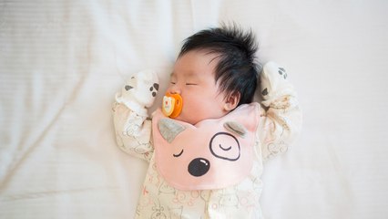 Billionaire offers $75k bonus to workers who have kids