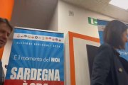 Elezioni Sardegna, Todde e l'abbraccio con Conte e Schlein: 