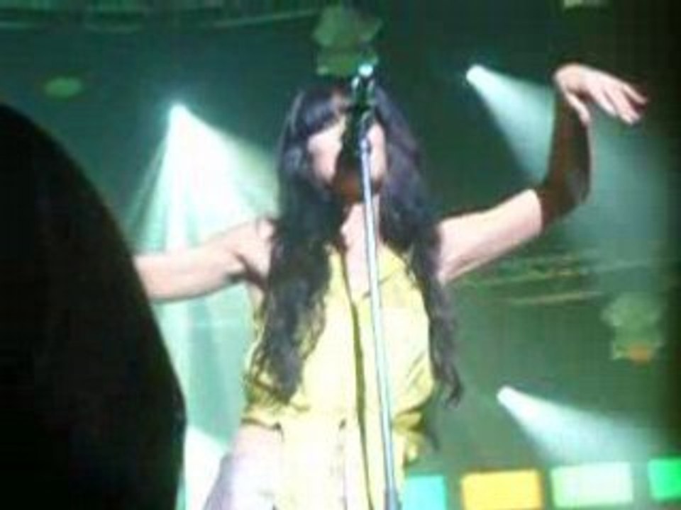 Jenifer - ça se pointe