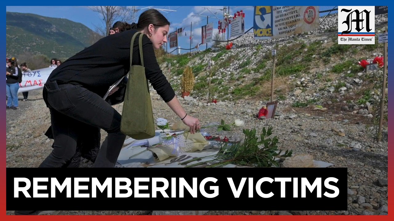Students pay their respects at site of Greece’s deadliest train tragedy