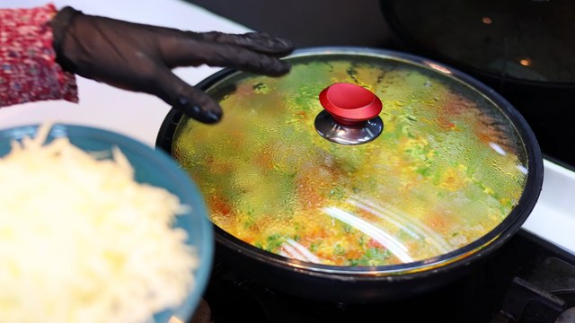 فطور يومي صباحي بالبيض و الطماطم