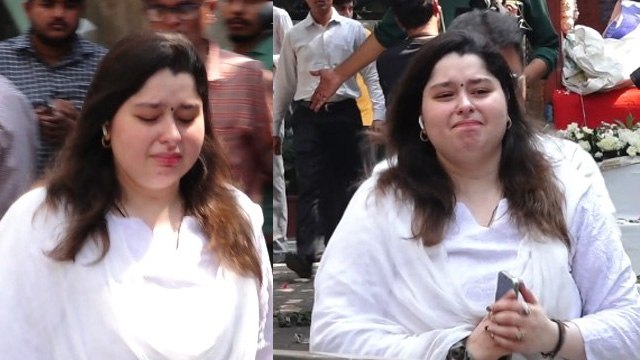 Pankaj Udhas Funeral: Antim Darshan Younger Daughter Reva Udhas Emotional, Choti Beti Crying Video