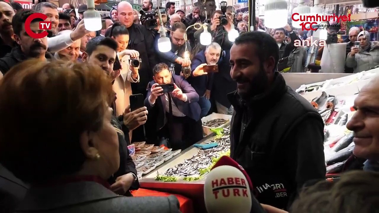 Meral Akşener'in önünü kesti, dert yandı: Bu nasıl vicdan? Biz burada aç susuz gezerken o sarayda...