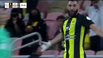 Descargar video: Saudi Pro League - Al-Ittihad s'impose malgré le pénalty manqué de Benzema