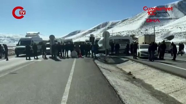 Çığın kapattığı Van-Hakkari yolu trafiğe kapatıldı