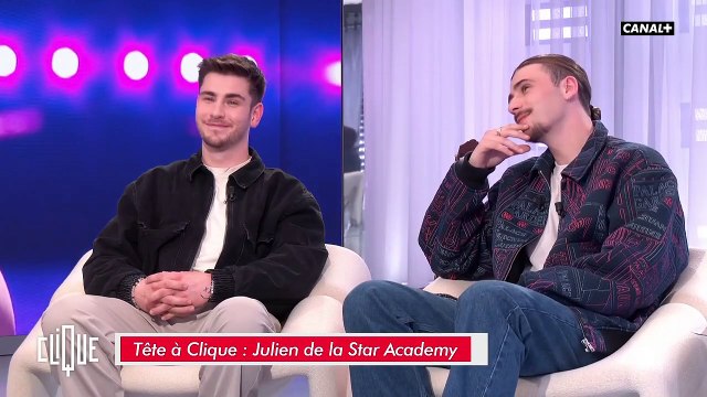 Pierre Garnier et Julien Lieb de la Star Academy dans Clique , de Mouloud Achour sur Canal+.