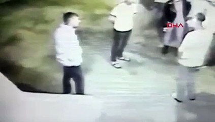 AVM otoparkında öldüren dayak! 2'si kadın, 5 kişi öldürene kadar dövü