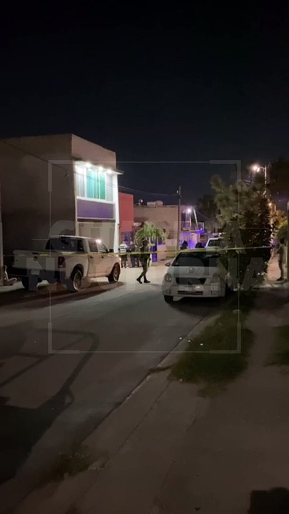 #Preliminar Ejecutan a un joven con el llamado "tiro de gracia" al interior de una vivienda en el fraccionamiento Hacienda Santa Fe de Tlajomulco #GuardiaNocturna