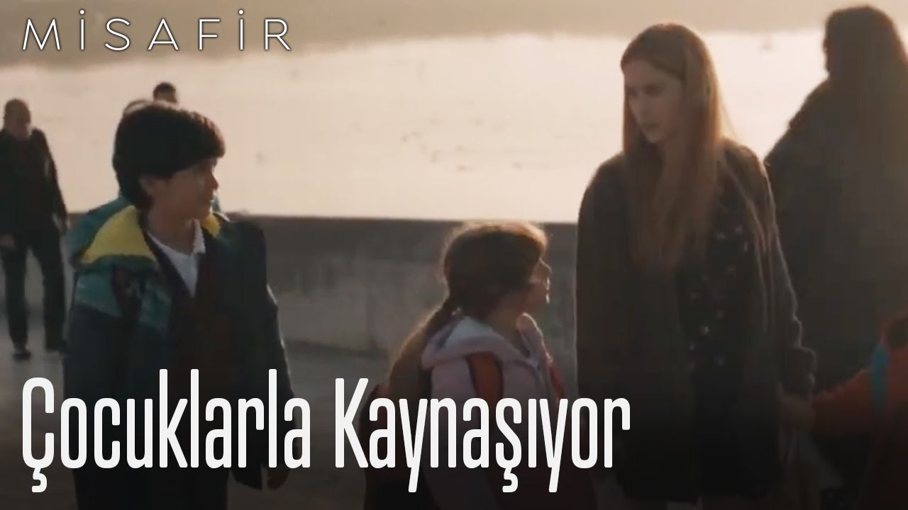 Çocuklarla kaynaşıyor