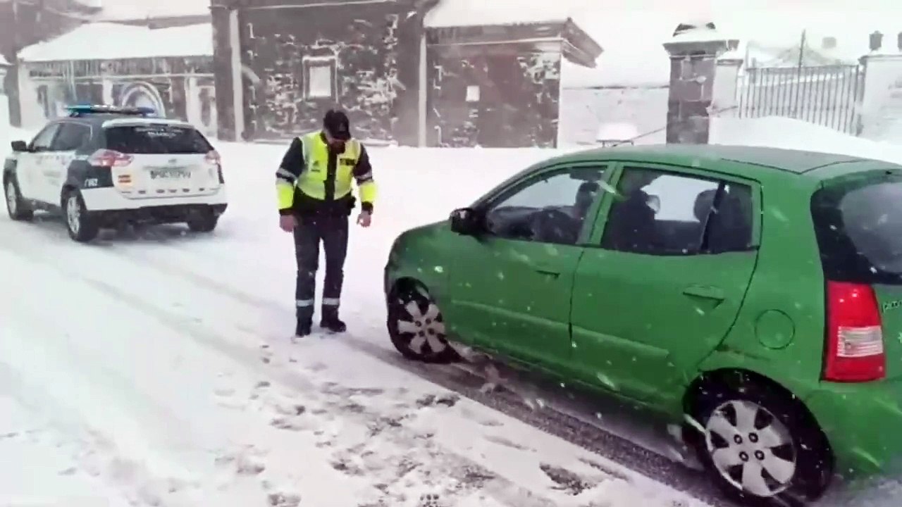 Viento y nieve peligran la circulación en las carreteras de Castilla y León