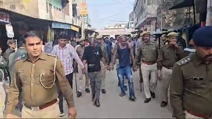 रेप पीडि़ता पर हमला करने वालों को गंजाकर बाजार में घुमाया