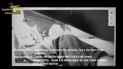 Télécharger la video: Truffa bonus edilizi e riciclaggio internazionale, 19 arresti tra le province di Lecce e Napoli (27.02.24)