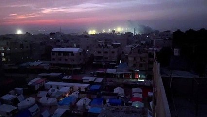 أعمدة دخان تتصاعد من غرب رفح