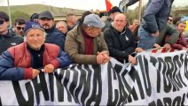 Protesta dei trattori, in 300 bloccano lo svincolo della A19 nel Nisseno