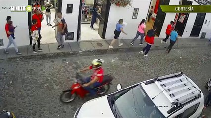 Pelea por caída de un casco terminó en muerto en Girón