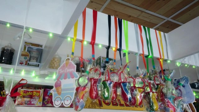 New Sweet shop: Ice Creams and Sweet Dreams