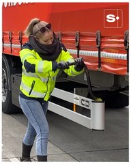 Kathleen, conductrice poids lourd, incite les femmes à se lancer: "Foncez, vous ne serez pas déçue!"