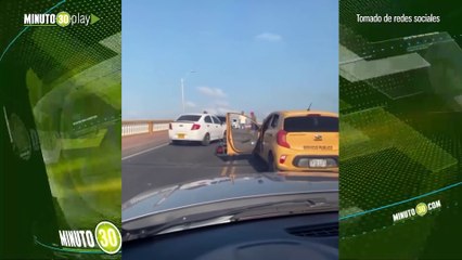 'Intolerancia al volante Taxista con machete se enfrentó a motociclista en Cartagena