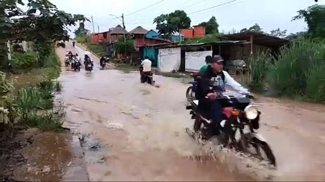 Ya son más de 10 barrios afectados por inundaciones en Cobija