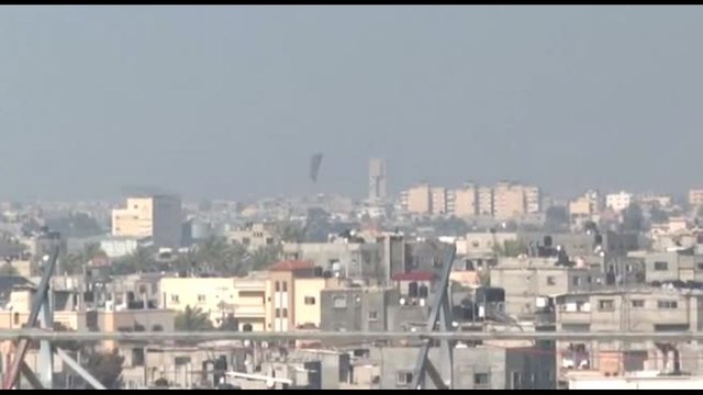 Gli aiuti umanitari alla popolazione di Gaza arrivano dal cielo