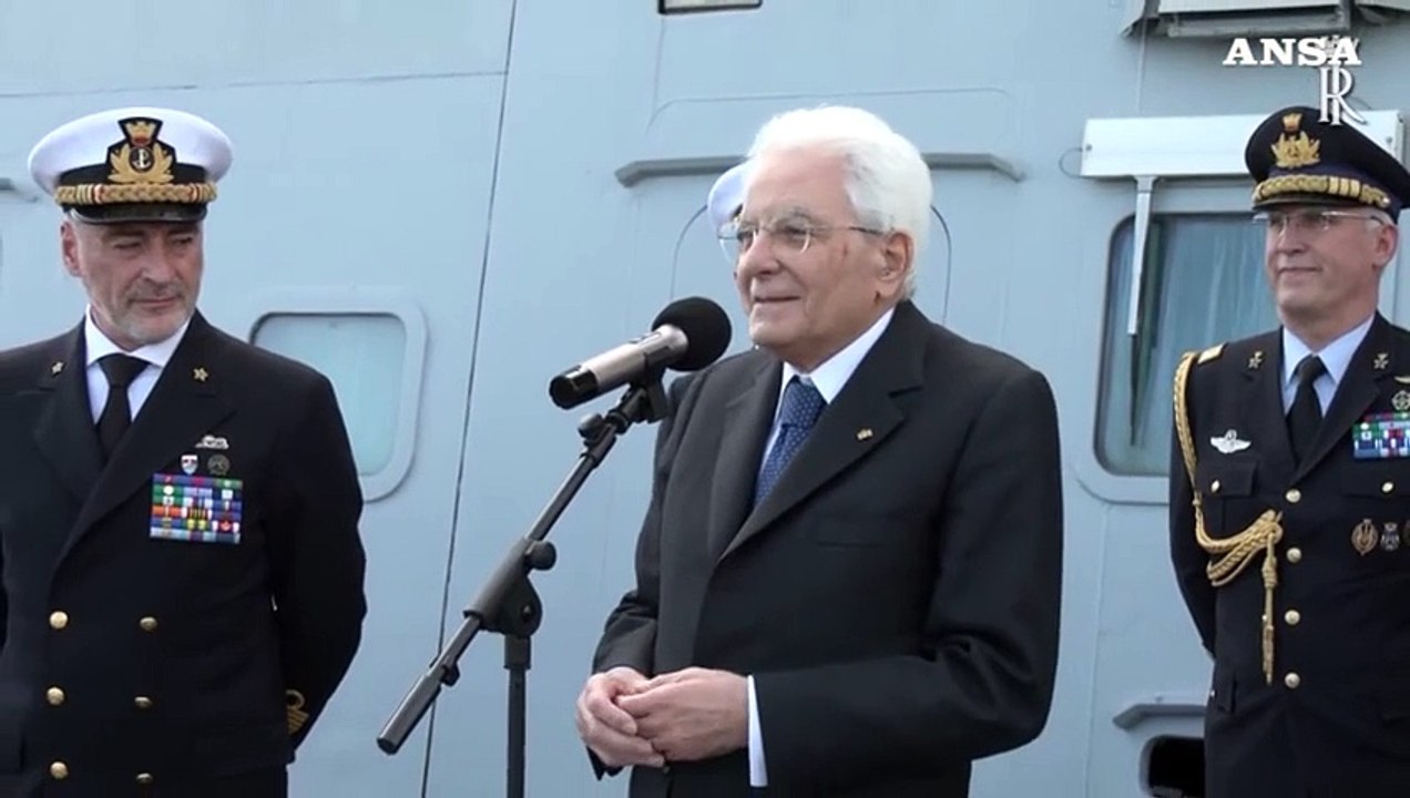 Mattarella al porto di Limassol: "Forze armate equilibrio della nostra Repubblica"