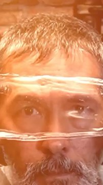 Abonne-toi pour suivre d’autres solutions positives ! @theimpactstory Source : Michael Vanduzee #innovation #invention #hydroponie #plantes #plastique #nature