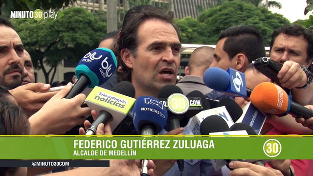 2-11-18 Medellin estrena 383 paraderos inteligentes con informacion interactiva del transporte publico