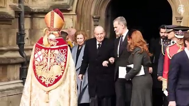 Felipe VI se reencuentra con Juan Carlos I en el homenaje de a Constantino de Grecia