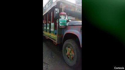 18-05-17-denuncian-riesgos-grietas-gran-tamano-via-sonson