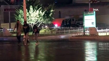 İstanbul’da sağanak yağmur etkili oluyor