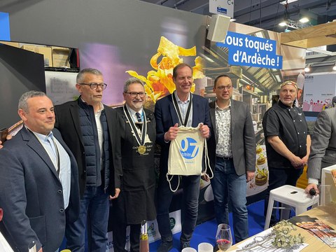Cyclisme - Salon de l'Agriculture 2024 - Christian Prudhomme, le patron du Tour de France honoré par l'Ardèche