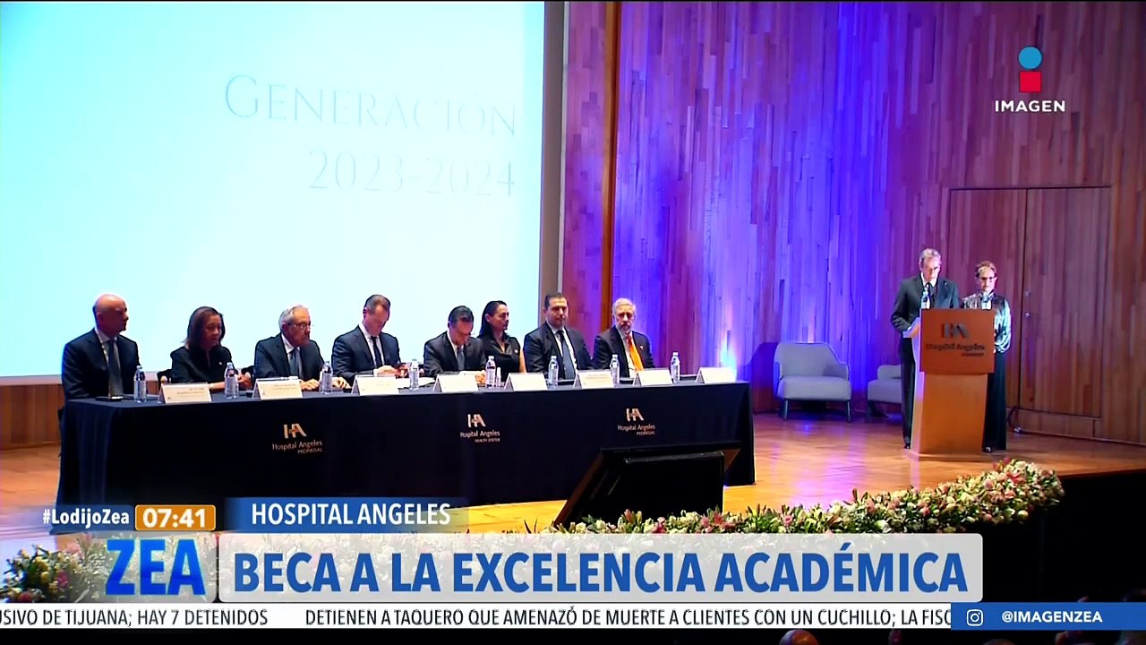 Entregan la Beca a la Excelencia Académica Olegario Vázquez Raña