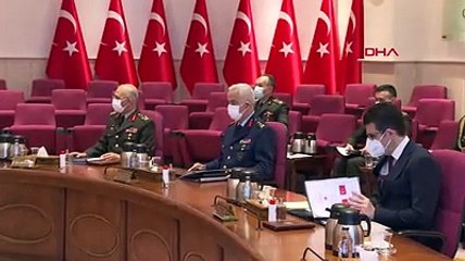 Bakan Akar, Kırgızistan Savunma Bakanı Bekbolotov ile görüştü
