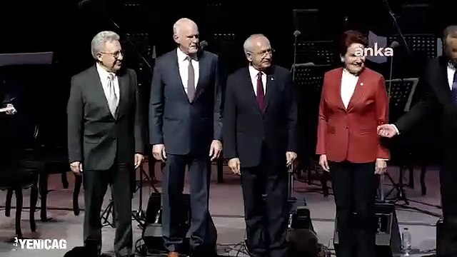 Kılıçdaroğlu ve Akşener, Çankaya Uluslararası Dostluk ve Barış Ödül Töreni'ne katıldı. Livaneli'ye Ödülü Akşener verdi