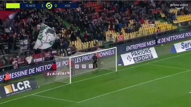 Wahbi Khazri'den uzun yıllar hafızalardan silinmeyecek bir gol