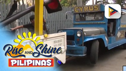 Descargar video: Ilang jeep na iligal na nakaparada, hinatak sa operasyon ng MMDA