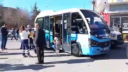 2 minibüs kafa kafaya çarpıştı! Yaralılar var