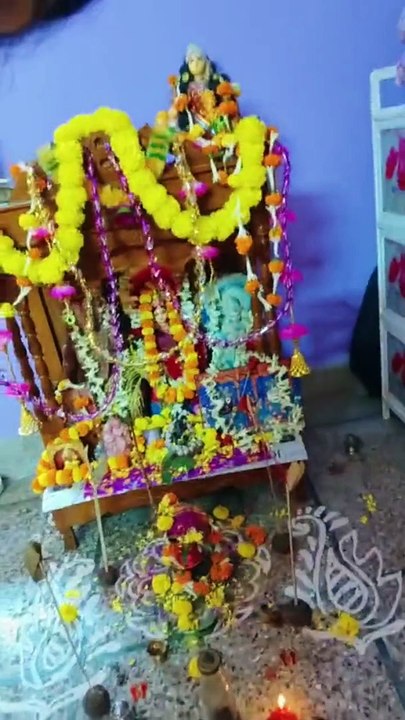 Long hair. Open Hair live vedio