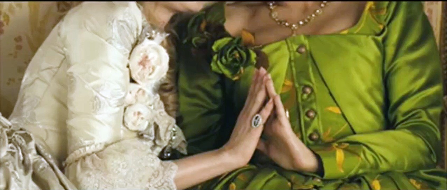 Les adieux à la reine (2012) - Bande annonce