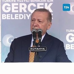 Cumhurbaşkanı Erdoğan (Konuşma sırasında kendisine seslenen gence):  "Delikanlı önce dinlemesini öğren."