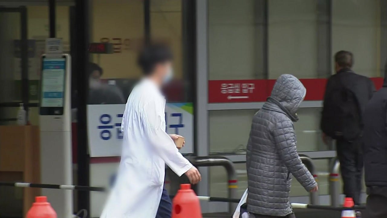 전공의 집단 사직 9일째...누적 피해신고 304건 / YTN